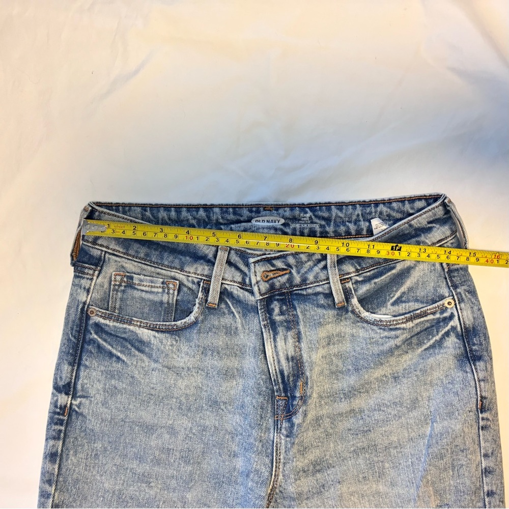 Old Navy Light Blue Flare Jeans - Picture 4 of 9